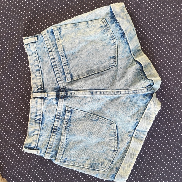 AMERICAN APPAREL High Waisted Denim Shorts - Picture 2 of 9
